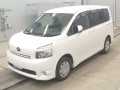 2010 Toyota Voxy
