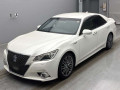 2014 Toyota Crown Hybrid