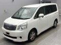 2013 Toyota Noah