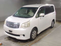2010 Toyota Noah