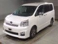 2013 Toyota Voxy