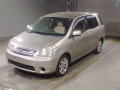 2004 Toyota Raum
