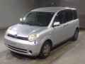2005 Toyota Sienta