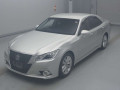 2015 Toyota Crown Hybrid