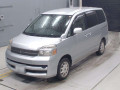 2006 Toyota Voxy