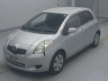 2005 Toyota Vitz