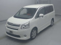 2009 Toyota Noah