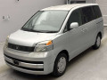 2002 Toyota Voxy