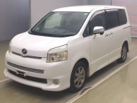 2009 Toyota Voxy