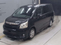 2009 Toyota Noah
