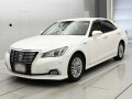 2017 Toyota Crown Hybrid