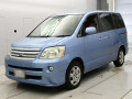 2005 Toyota Noah