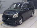 2009 Toyota Noah
