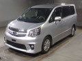 2013 Toyota Noah