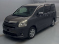 2007 Toyota Noah
