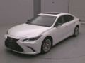 2019 Lexus ES
