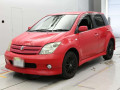 2005 Toyota IST