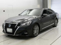 2016 Toyota Crown Hybrid
