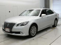 2016 Toyota Crown Majesta