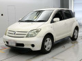 2003 Toyota IST