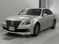 2014 Toyota Crown Hybrid