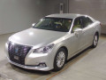 2017 Toyota Crown Hybrid