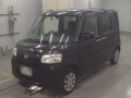 2011 Daihatsu Tanto