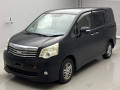 2013 Toyota Noah