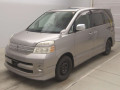 2006 Toyota Voxy