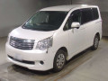 2013 Toyota Noah