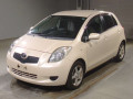 2005 Toyota Vitz