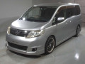 2008 Nissan Serena