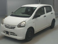 2013 Daihatsu Mira e:S