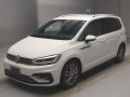 2017 Volkswagen Golf Touran