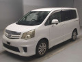 2011 Toyota Noah