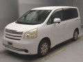 2009 Toyota Noah