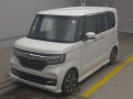 2019 Honda N-BOX CUSTOM