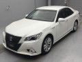 2013 Toyota Crown Hybrid