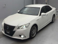 2016 Toyota Crown Hybrid
