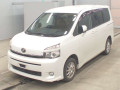 2013 Toyota Voxy