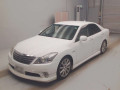 2010 Toyota Crown Hybrid