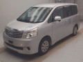 2013 Toyota Noah