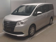 2015 Toyota Noah
