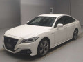 2019 Toyota Crown Hybrid