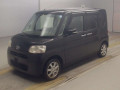2011 Daihatsu Tanto