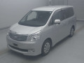 2013 Toyota Noah