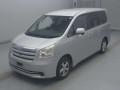 2007 Toyota Noah