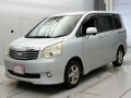 2010 Toyota Noah