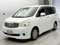 2011 Toyota Noah