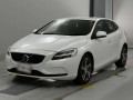 2017 Volvo V40
